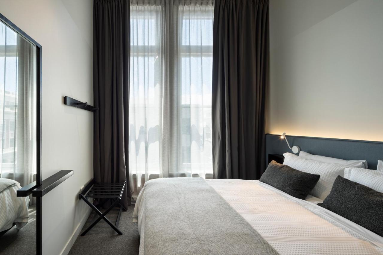 Hotel The Chamberson Dunedin Exteriér fotografie A room at the hotel