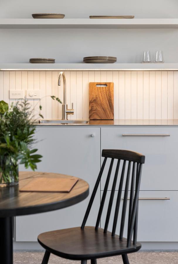 Hotel The Chamberson Dunedin Exteriér fotografie A kitchen with a cutting board