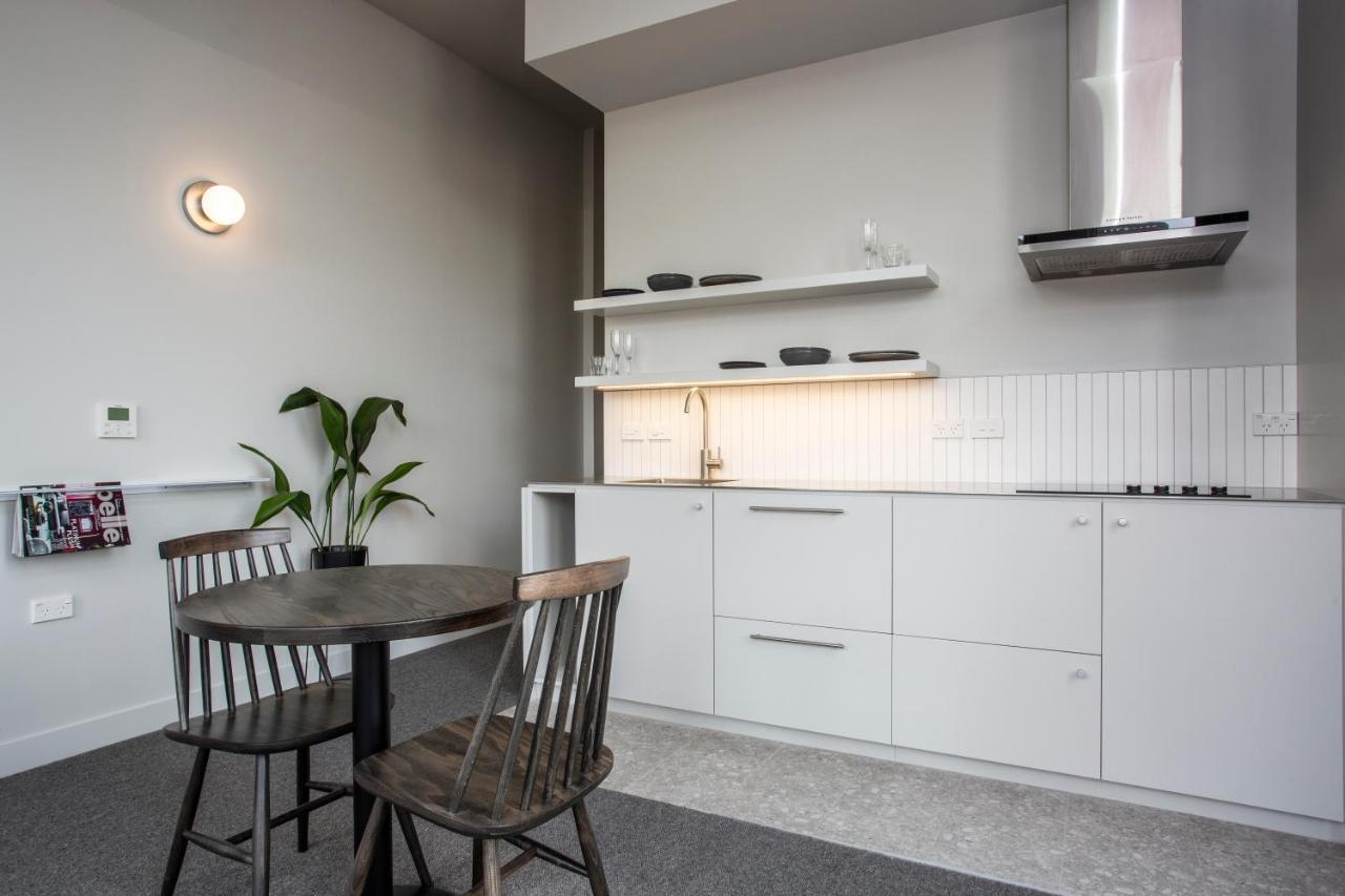 Hotel The Chamberson Dunedin Exteriér fotografie A modern kitchen